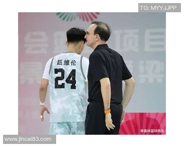 中国足球新星崛起 何磊成为国内外媒体热议焦点引领未来发展 中国足球新星崛起 何磊成为国内外媒体热议焦点引领未来发展